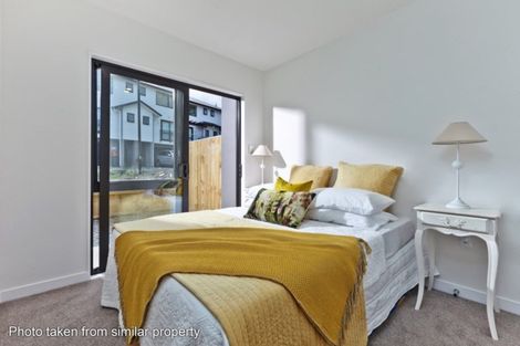 Photo of property in 128 Mcclymonts Road, Oteha, Auckland, 0632