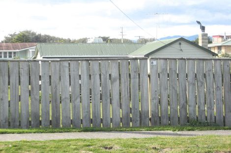 Photo of property in 80 Rua Avenue, Waitarere Beach, Levin, 5510