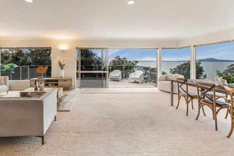 Photo of property in 45c Hyde Road, Rothesay Bay, Auckland, 0630