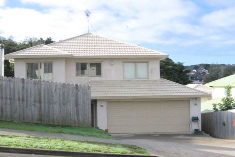 Photo of property in 1a Chieftain Rise, Goodwood Heights, Auckland, 2105