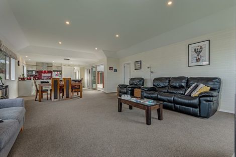 Photo of property in 8a Vernon Avenue, Takaro, Palmerston North, 4412