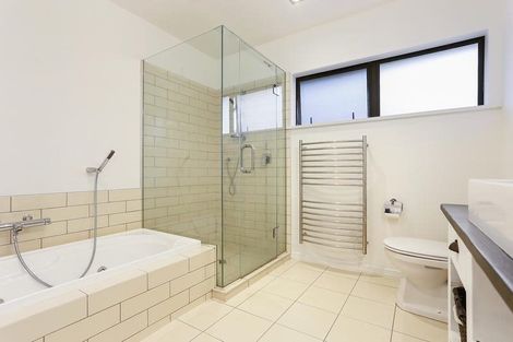 Photo of property in 25 Cochran Road, Oratia, Auckland, 0604
