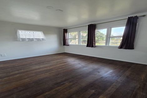 Photo of property in 114 Cargill Street, Papakura, 2110