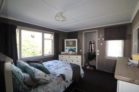 Photo of property in 210 Flora Road, Lumsden, 9730