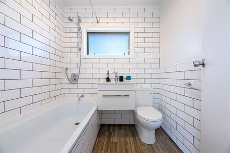 Photo of property in 3/26 Copley Street, New Lynn, Auckland, 0600