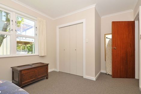 Photo of property in 9 Stratford Way, Wilton, Wellington, 6012