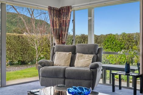 Photo of property in 26 Ranui Street, Waikawa, Picton, 7220