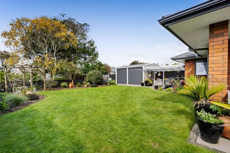 Photo of property in 59 Lismore Street, Merrilands, New Plymouth, 4312