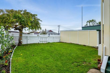 Photo of property in 7 Seddon Street, Westown, New Plymouth, 4310