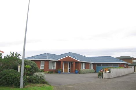 Photo of property in 5 Trinity Place, Paraparaumu Beach, Paraparaumu, 5032