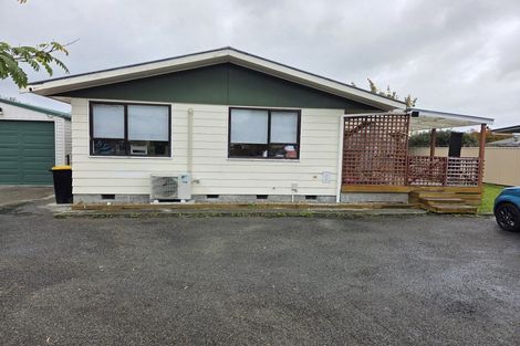 Photo of property in 13 Alton Grove, Masterton, 5810