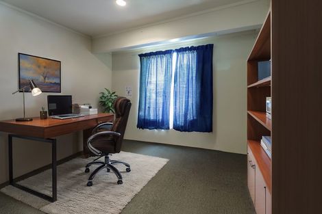 Photo of property in 23 Broadfield Street, Massey, Auckland, 0614