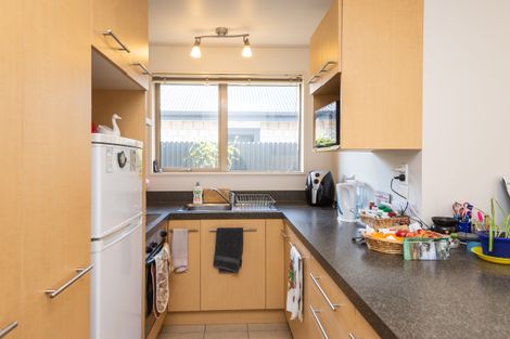 Photo of property in 65b Cleveland Street, Edgeware, Christchurch, 8013