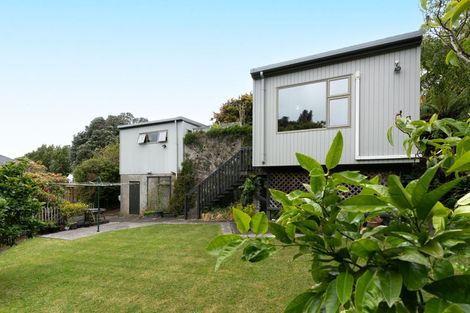 Photo of property in 15 Nuffield Street, Tawa, Wellington, 5028