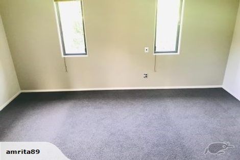 Photo of property in 160 Charles Prevost Drive, The Gardens, Auckland, 2105