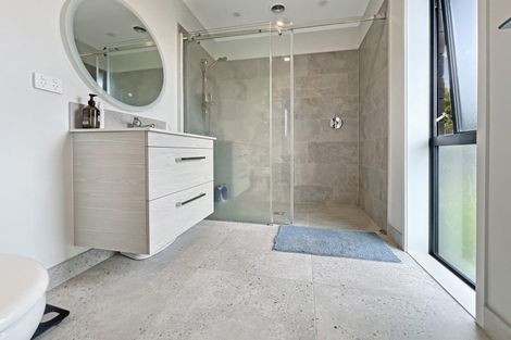 Photo of property in 3 Omahuru Road, Glenbrook, 2681