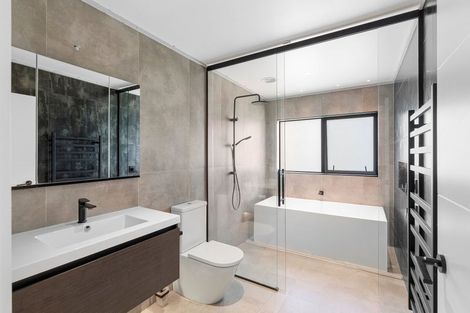 Photo of property in 324 Kimberley Road, Levin, 5571