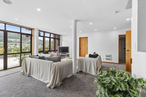 Photo of property in 19 Rembrandt Avenue, Tawa, Wellington, 5028