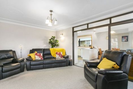 Photo of property in 35 Gordon Road, Mosgiel, 9024