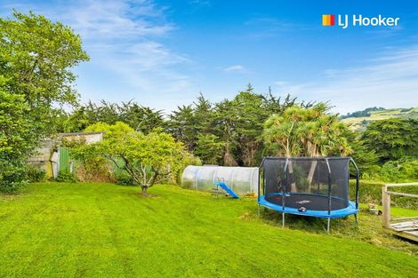 Photo of property in 18 District Road, Roseneath, Port Chalmers, 9023