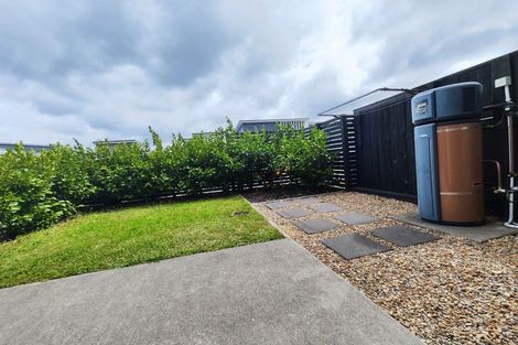 Photo of property in 14 Raranga Lane, Hobsonville, Auckland, 0616