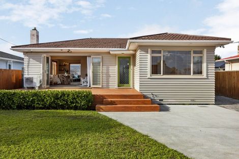 Photo of property in 10 Portal Crescent, Beerescourt, Hamilton, 3200