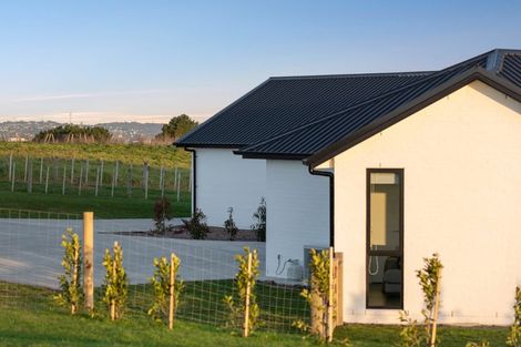 Photo of property in 71 Diamond Lane, Riverhead, 0793