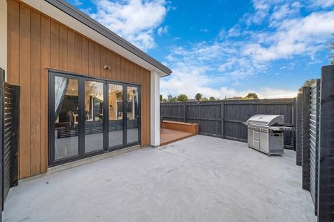 Photo of property in 214 Burwood Road, Burwood, Christchurch, 8083