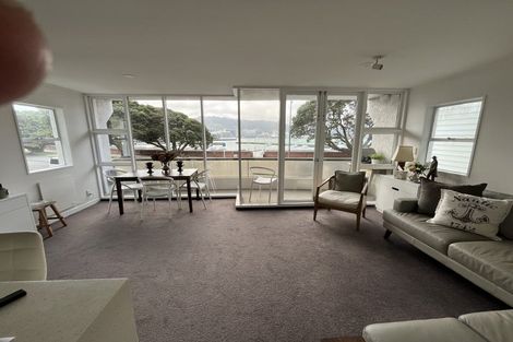 Photo of property in 1/130 Oriental Parade, Oriental Bay, Wellington, 6011