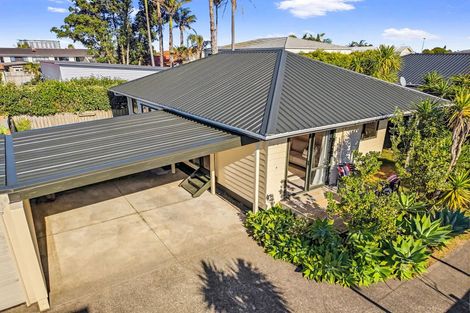 Photo of property in 2/434 Hibiscus Coast Highway, Orewa, 0931