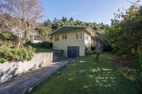 Photo of property in 16 Sowman Street, The Brook, Nelson, 7010