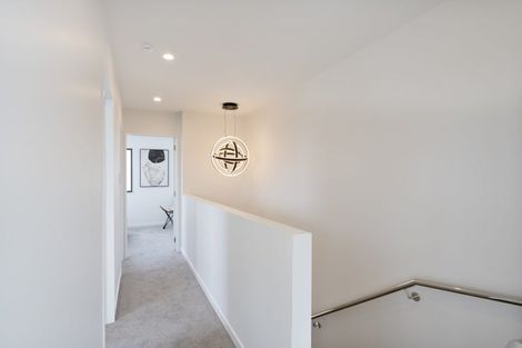 Photo of property in 31 Tiroroa Avenue, Te Atatu South, Auckland, 0610