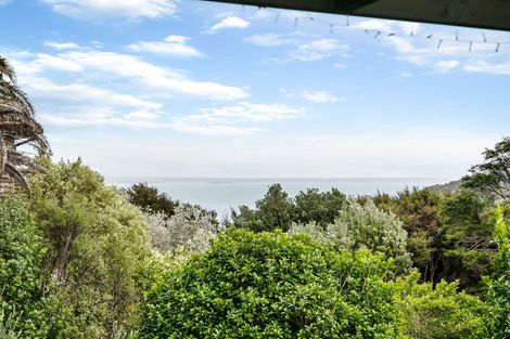 Photo of property in 28 Okoka Road, Omiha, Waiheke Island, 1081