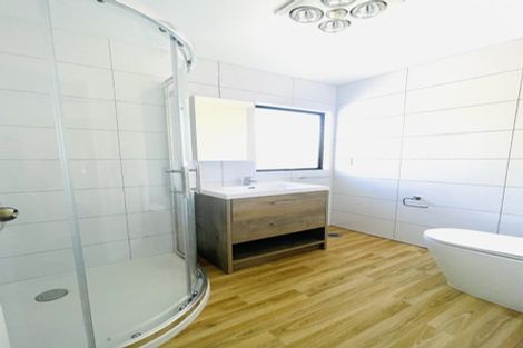 Photo of property in 6 Pureora Place, Clendon Park, Auckland, 2103