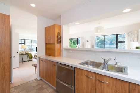 Photo of property in 38 Atarangi Road, Greenlane, Auckland, 1051