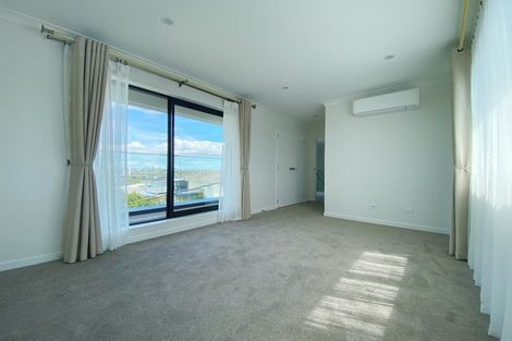 Photo of property in 37b Forrest Hill Road, Milford, Auckland, 0620