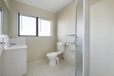 Photo of property in 199 Chivalry Road, Glenfield, Auckland, 0629