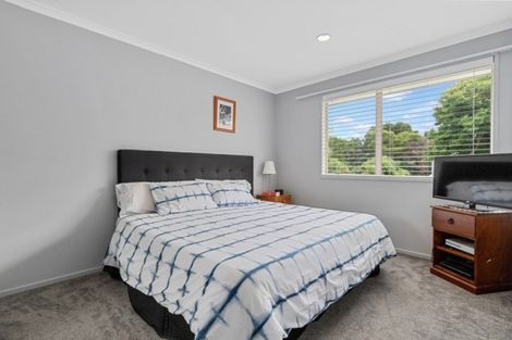 Photo of property in 2 Fernwater Place, Flagstaff, Hamilton, 3210