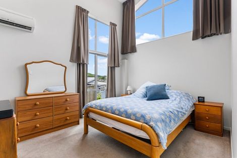 Photo of property in 65 Erlestoke Crescent, Churton Park, Wellington, 6037