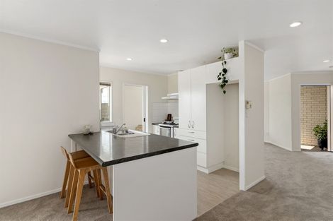 Photo of property in 7 Mercury Lane, Windsor Park, Auckland, 0632