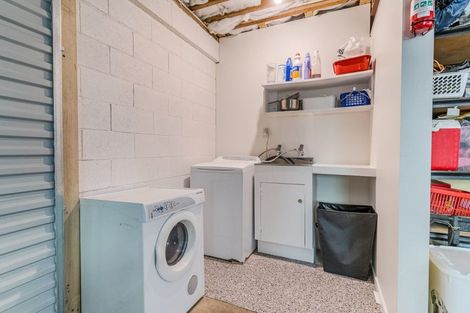 Photo of property in 84 Glenross Street, Glenross, Dunedin, 9011