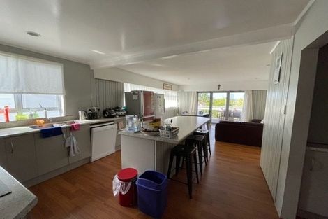 Photo of property in 23 Tobruk Crescent, Milford, Auckland, 0620