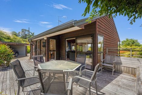 Photo of property in 28 Centennial Drive, Whitianga, 3510