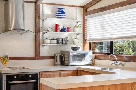 Photo of property in 15a Hampden Street, Picton, 7220