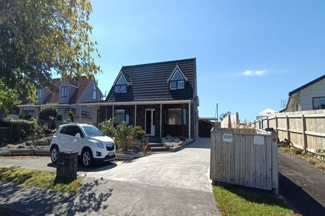 Photo of property in 58 Carnoustie Drive, Wattle Downs, Auckland, 2103