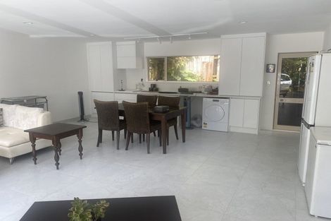 Photo of property in 1/100 Saddleback Rise, Murrays Bay, Auckland, 0630