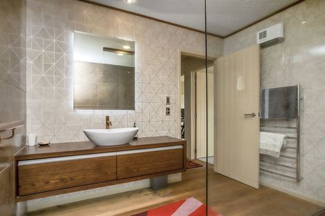 Photo of property in 32 North Road, Clevedon, Papakura, 2582