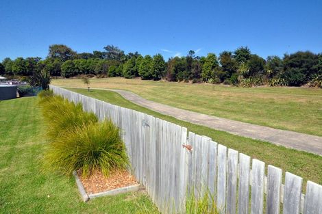 Photo of property in 9 Magnolia Lane, Kaukapakapa, Helensville, 0875