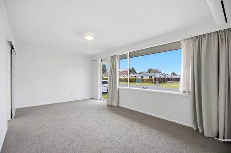 Photo of property in 5a-c Pohutukawa Drive, Tokoroa, 3420