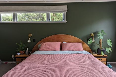 Photo of property in 14 Hillary Street, Tawa, Wellington, 5028